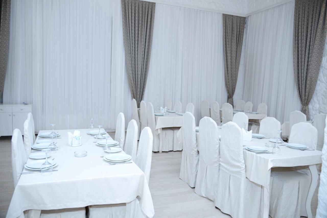 Deyirman Hotel Baky Esterno foto