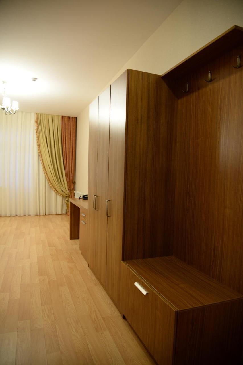 Deyirman Hotel Baky Esterno foto